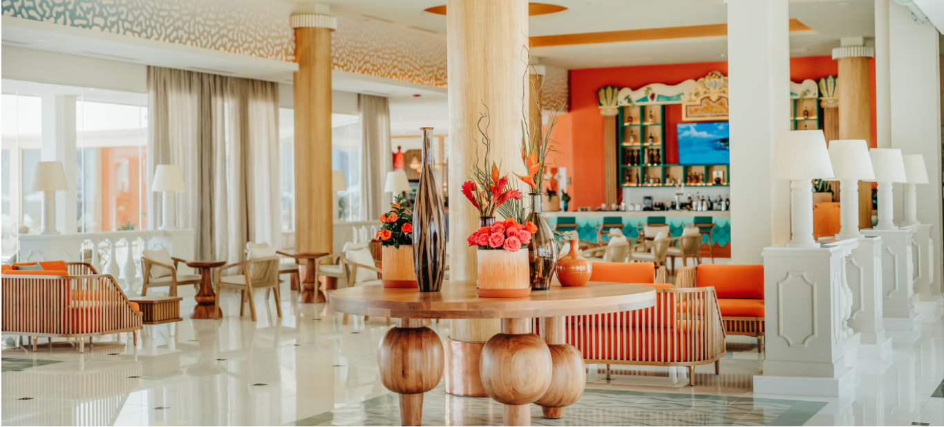 Warm welcome at JOIA Aruba by Iberostar