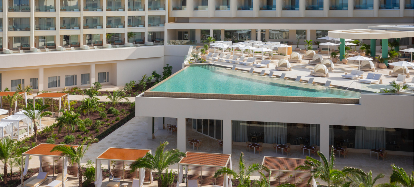 Family-friendly pool at JOIA Aruba by Iberostar