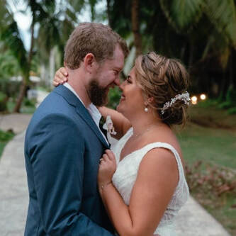Blog Header Image - Real Wedding: Carolyn & Sean at El Dorado Royale