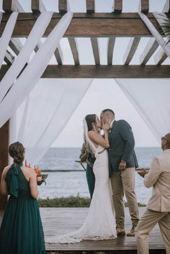 Blog Header Image - Real Wedding: Cheryl & Rick at Breathless Riviera Cancun
