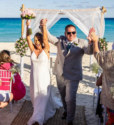Blog Header Image - Real Wedding:  Debra & Matthew at Live Aqua Cancun