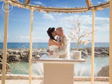 Blog Header Image - Newly Engaged? 5 Reasons To Talk to Us About a Destination Wedding