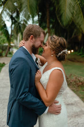 Blog Header Image - 5 Tips For Choosing The Best Destination Wedding Resort