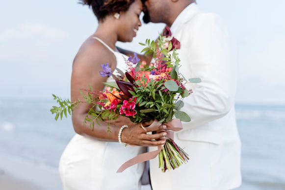 Blog Header Image - 5 Tips for Nailing Your Beach Wedding Photos