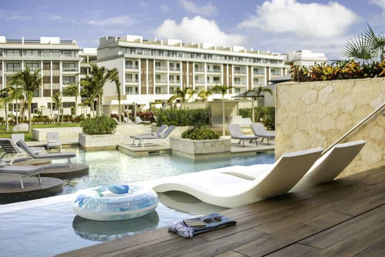 Destination Wedding Cost Calculator Room Estimate