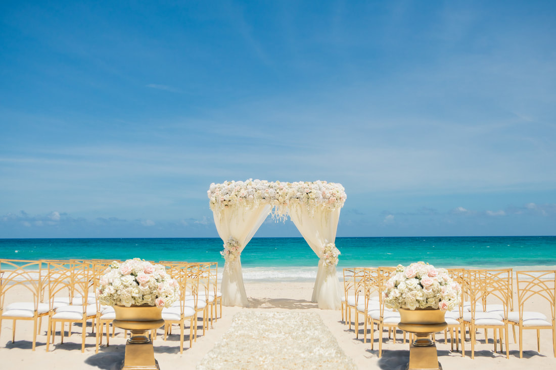 Booking Your Destination Wedding Guests